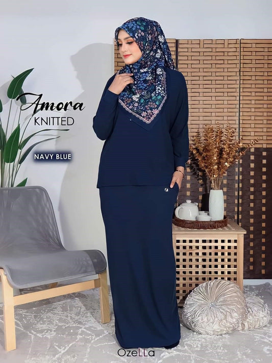 AMORA KNITTED SUITE - NAVY BLUE