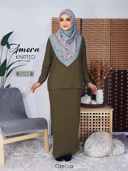 AMORA KNITTED SUITE - OLIVE