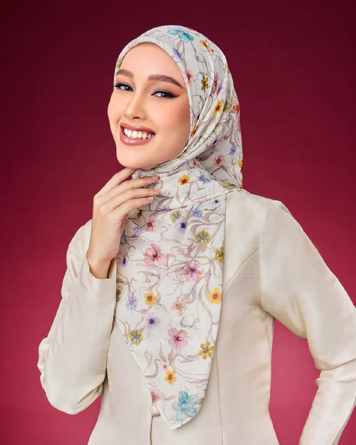 AMEERA ZAINI - HANNAH CALLA CREAM